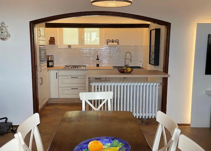 Romantic House By Maggiore With Garden Dom wakacyjny *