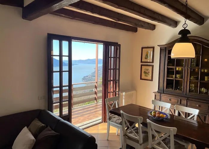 Dom wakacyjny Romantic House By Maggiore With Garden Trarego Viggiona