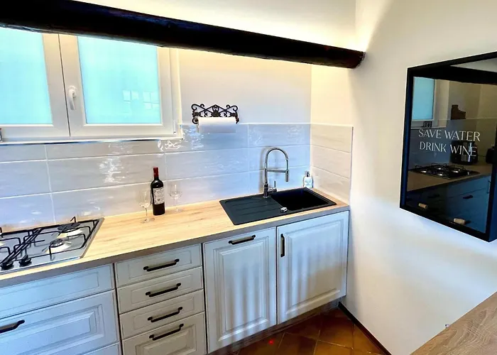 Romantic House By Maggiore With Garden *