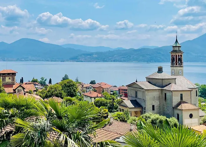 Romantic House By Maggiore With Garden *