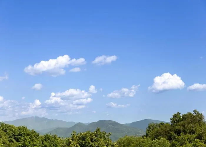 Romantic House By Maggiore With Garden Σπίτι διακοπών *