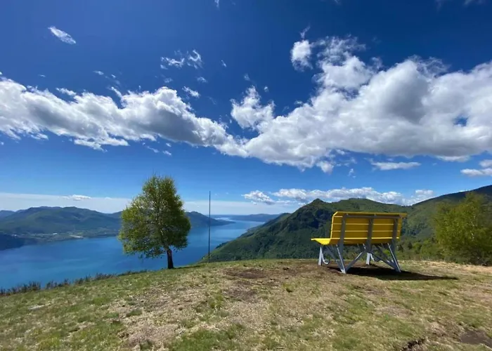 Dom wakacyjny Romantic House By Maggiore With Garden Trarego Viggiona